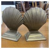 Vintage solid brass scallop shell bookends.