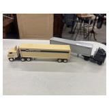 UPS metal 1/64 scale ERTL International