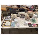 Table lot. Miscellaneous glass ware, coffee