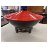 Vintage West Bend 6-Quart Electric Wok.