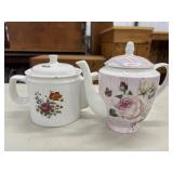 Vintage Arthur Wood England Lidded Teapot in the