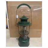 Vintage Coleman Model 220E double-mantle