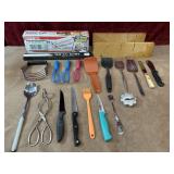 21 pc. Presto electric knife, t.v knife  wooden