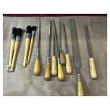 12 pc. round, dark-bristled brushesand  hand