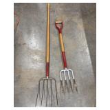 Six-tine fork on the left and a four-tine D-grip