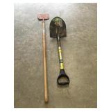2 pc. Garden hoe and Craftsman D-handle round