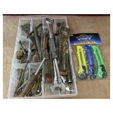 Bundle plastic compartment box and assortment