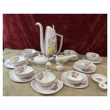 23pc. vintage Red Wing Pottery "Lotus Stretch"