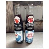 2 Vintage 16 fl oz (1 pint) clear glass Royal