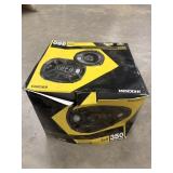2 speakers a Kicker ESC693 6x9-inch 3-way c