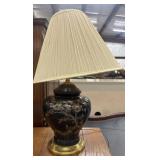 Vintage Chinoiserie ginger jar table lamp. Hand