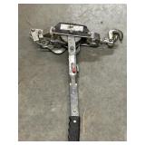 Hand -operated cable puller,