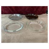 7 pc. Pyrex pie dishes