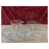 5 pc. Pyrex bowls and glass measuring cup