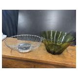 vintage avocado green glass bowl, vintage Regal