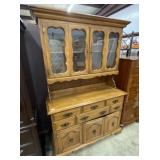 Hutch / China Cabinet