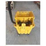 Mop bucket