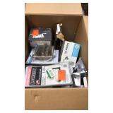 Large lot of bathroom equipment