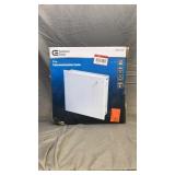 14' telecommunication center