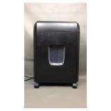 Pen+Gear 16 sheet paper shredder