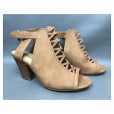 City Classified Open Toe Chunky Heels Size 8.5