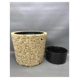 Mcm Pea Pebble Planter & Haegar Pottery