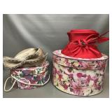 Elegant Vintage Ladies Hats In Boxes