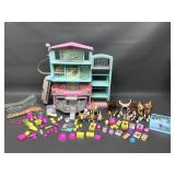 2002 Barbie Sweet Sounds Pet Center & Accessories