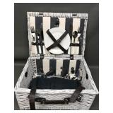 Wicker Picnic For 2 Basket