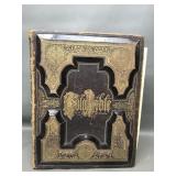 Vintage The Illustraded Explanatory Family Bible