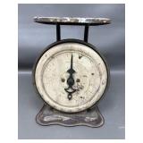 Pelouze Family Scale, Farmhouse Kitchen Scale Vtg