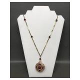 Vintage Rhinestone Decorative Pendant Necklace