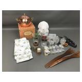 Vtg Avon Copper Simmer Pot, Misc Salt & Peppers &