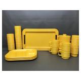 Vtg Rubbermaid Yellow Melamine Snack Trays &