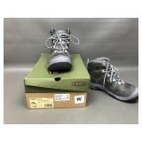 Keen Ladies Size 8 Ladies Hiking Shoes