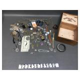 Caribbean Rounds Cigar Box With Costume Jewelry