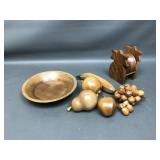 Ownby's Woodcraft Vtg Wooden Fruit Bowl Set & More