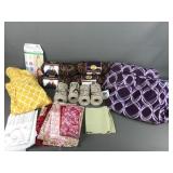 Lions brand homespun yarn & fabric scraps & more