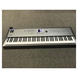 Yamaha Mm8 Music Synthesizer