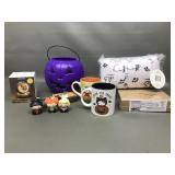 Halloween Blow Mold, Snoopy, Hello Kitty & More