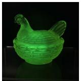 Vtg Uranium Vaseline Hen On Nest