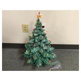 Vintage Atlantic Mold Ceramic Christmas Tree