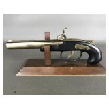 Vtg Flintlock Pistol Novelty Lighter