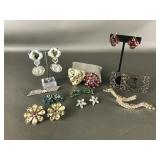 Vintage Weiss Clip On Earrings, Shoe Clips &