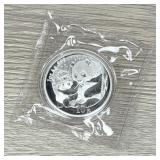 2005 Panda 10 Yuan .999 1oz Silver Coin in Capsule