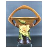 Vtg Roseville Water Lily Handled Basket