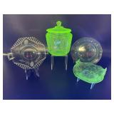 Vtg Vaseline Glowing Uranium Glass