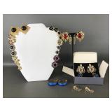 Vtg Avon Clip On Costume Jewelry Earrings