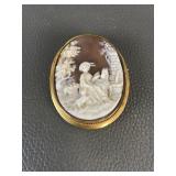 Vintage 14k Gold Cameo Brooch Pin