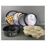 Wilton Advance Pie Pans & More